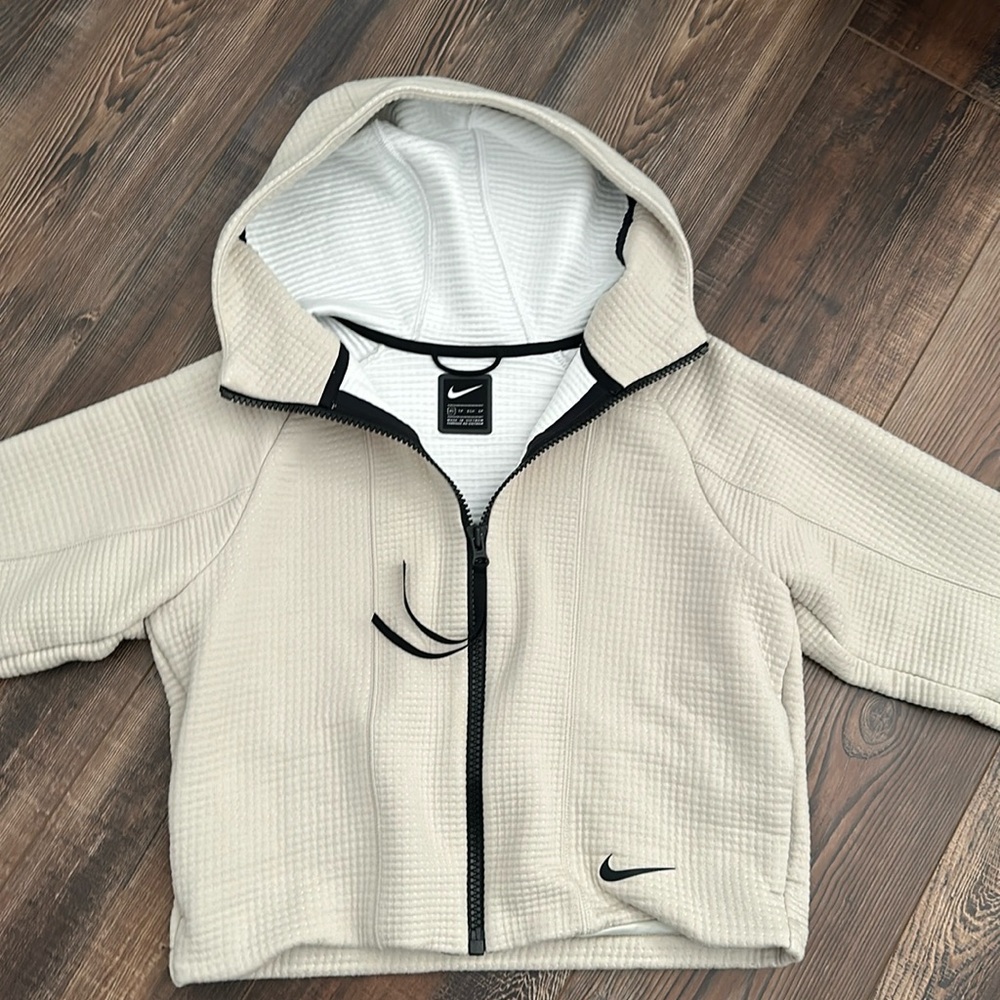 nike cropped jacket